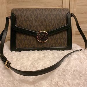 Michael Kors Jessie Medium Shoulder Bag 🔴ON HOLD🔴